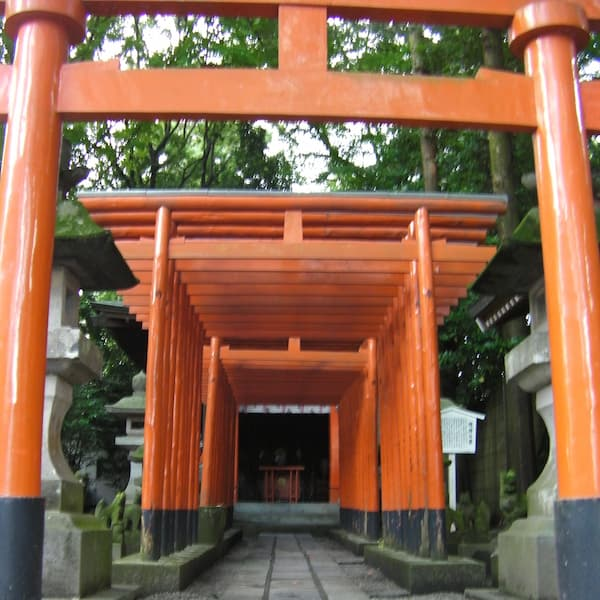 image d'une porte de sanctuaire japonais